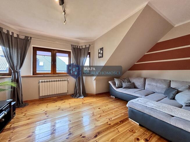 Wygodny dom z pięknym zielonym ogrodem