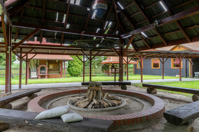 Obiekt eventowy z noclegami i salą bankietkową