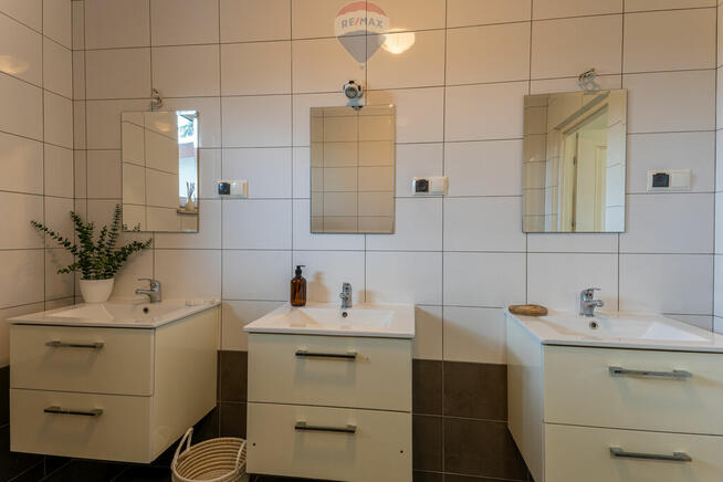 Obiekt eventowy z noclegami i salą bankietkową