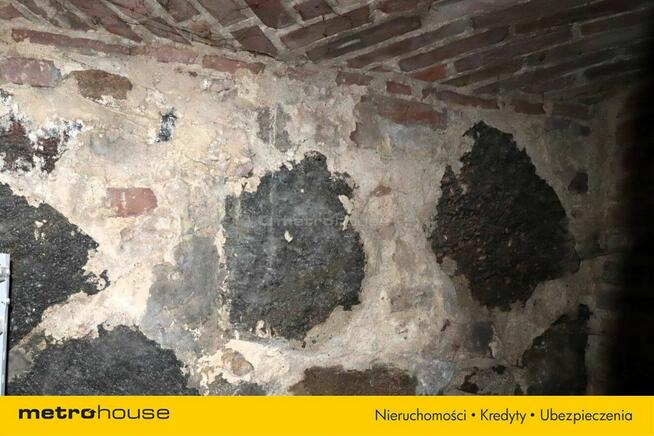 Dom o charakterze historycznym w świetnym stanie.