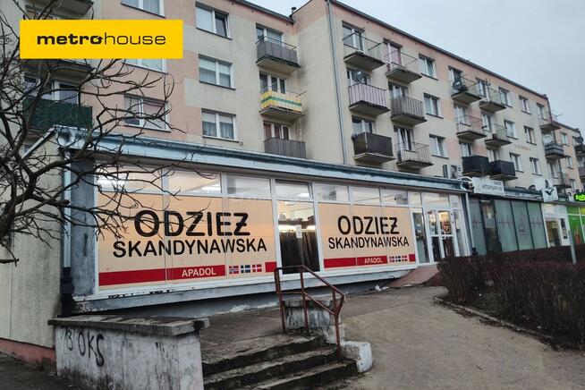 lokal handlowo-usługowy na parterze w  centrum.