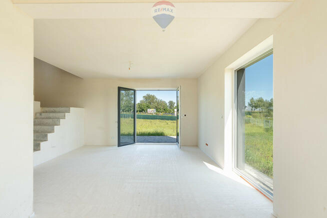 Wyjątkowy funkcjonalny dom, duża działka, obok las