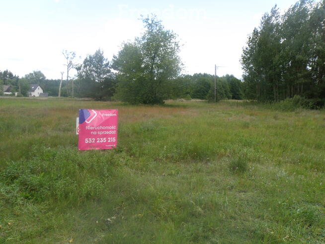 Działka 121/27 w Czarnym Błocie z WZ