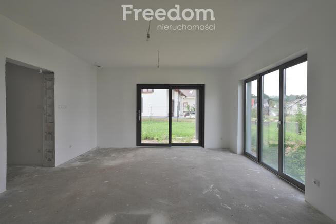 Dom wolnostojący nowy - Osiedle Europejskie