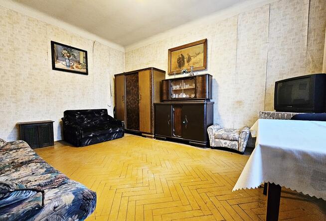 Poniatowa - kawalerka do remontu 32m2