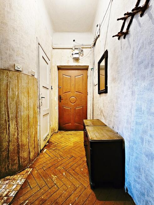 Poniatowa - kawalerka do remontu 32m2