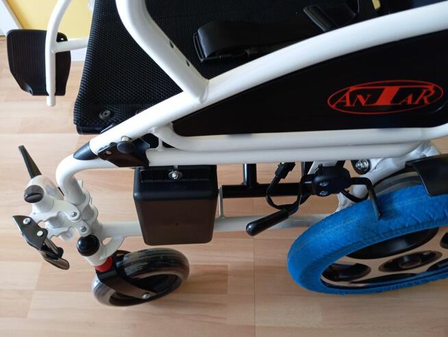 Wózek inwalidzki elektryczny nowy