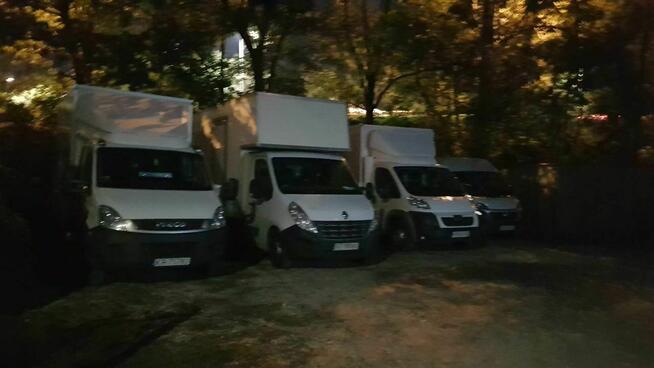 Wywóz mebli śmieci odpadów budowlanych Opróżnianie mieszkań