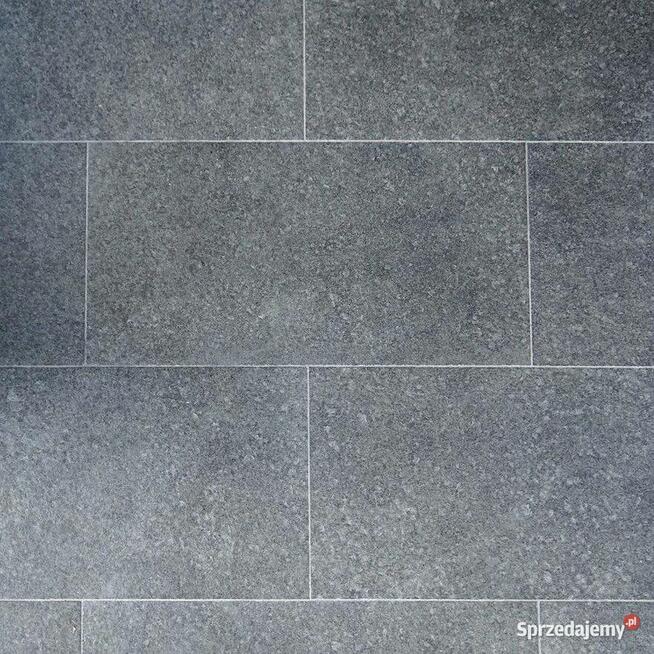 Płytki Granit G684 Black Pearl płomieniowany 60x40x2 cm