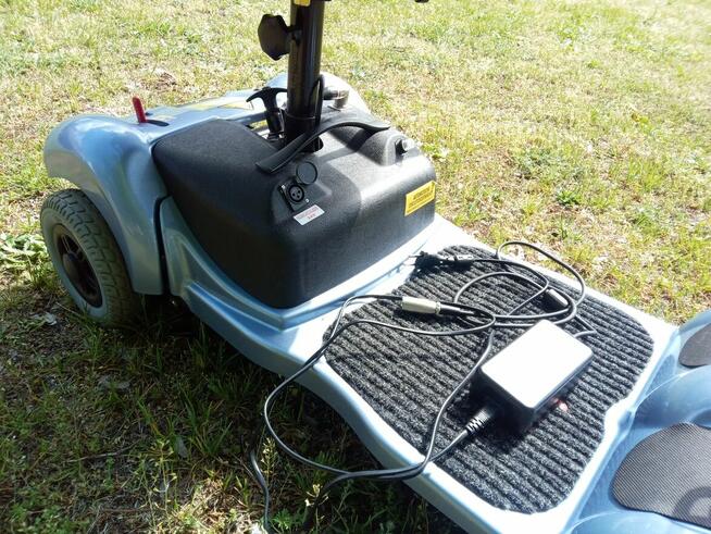 Sprzedam wozek inwalidzki elektryczny czterokolowy