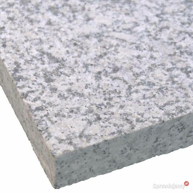 Stopień granitowy G602 Bianco Sardo płomieniowany 150x33x3 cm