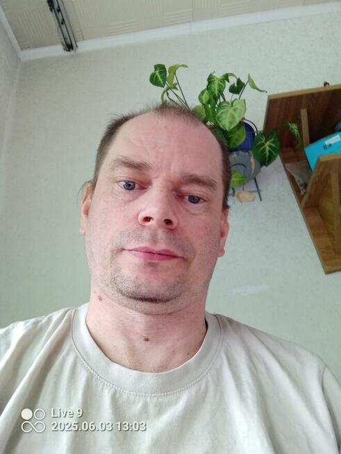 Młody 43 latek pozna starszą kobietę do stałego y