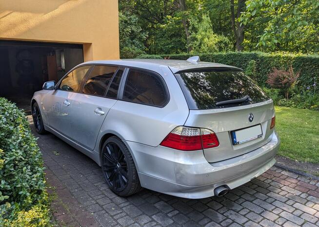 BMW 5 kombi E61 ZADBANE