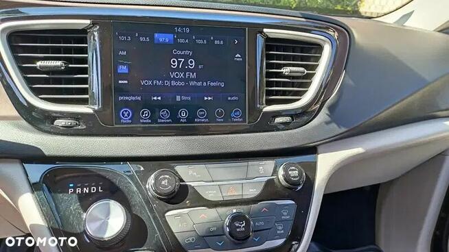 Sprzedam/Zamienię Chrysler Pacyfika 2017 Touring L