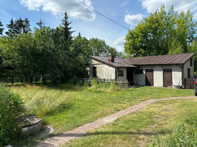 Dom z działką usługową 692 m2 przy ul. Stacyjnej