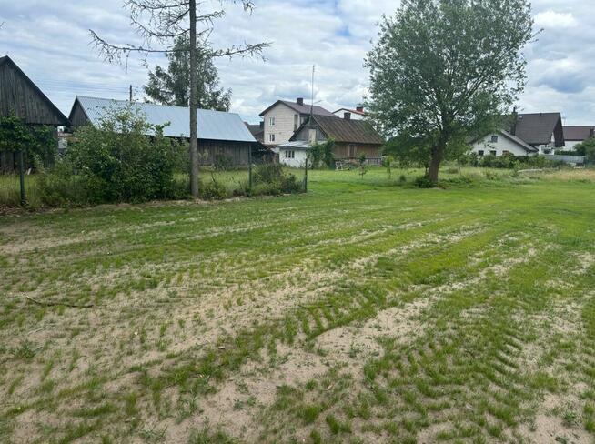 Duża zabudowana działka 3 707 m2 w mieście Brok, 330 000 zł