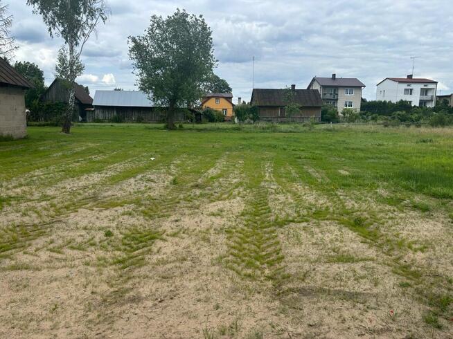 Duża zabudowana działka 3 707 m2 w mieście Brok, 330 000 zł