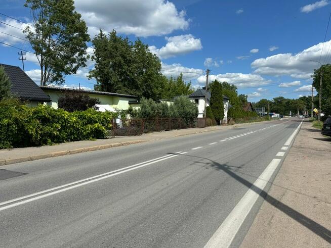 Dom z działką usługową 692 m2 przy ul. Stacyjnej