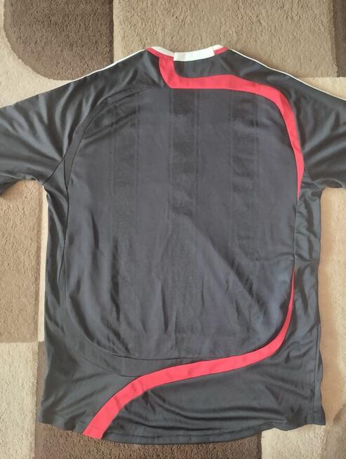 Sprzedam koszulkę LIVERPOOL FC, Adidas, kolekcjonerski egzem