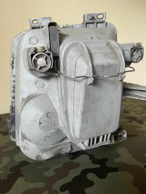 Lampa przednia prawa VW LT 35 Valeo (Dawca części)