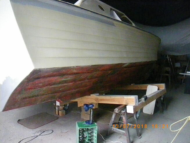 Kabinowa łódź wędkarska w remoncie 6,7m.