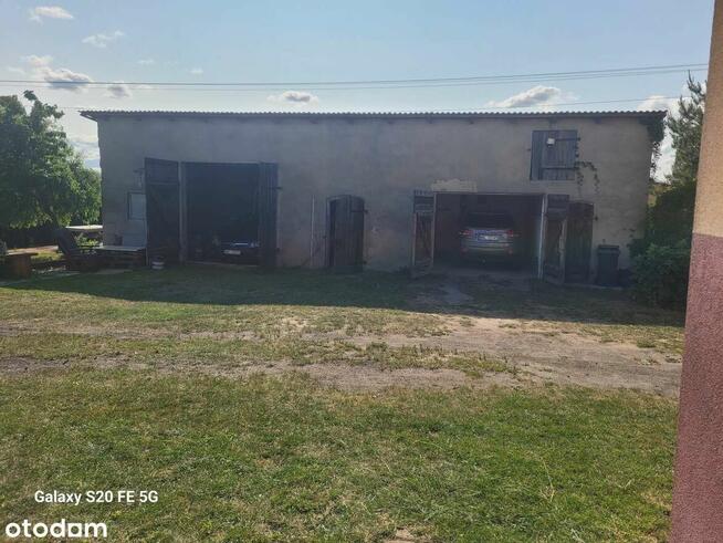 Sprzedam dom z dużą działką i budynkami gospodarczymi