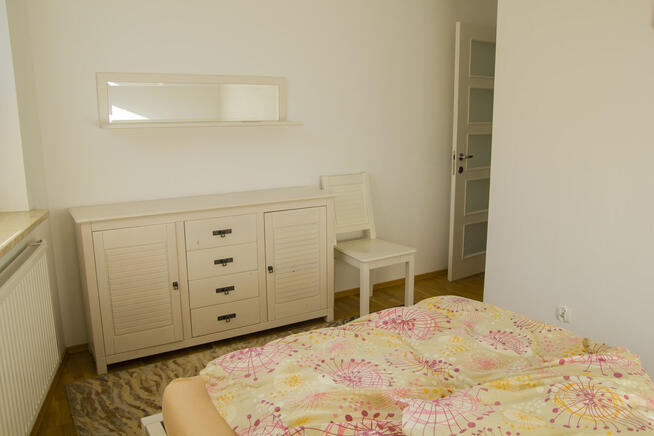 Stołeczna, centrum 3 pok 66,7 m2, cegła, dostępne 1 września