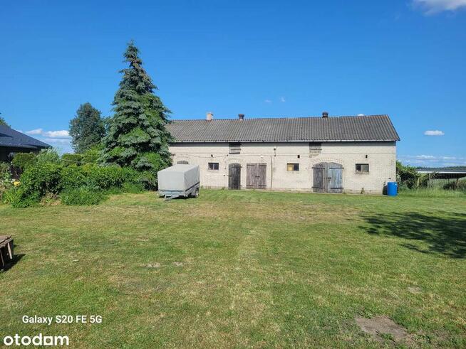 Sprzedam dom z dużą działką i budynkami gospodarczymi
