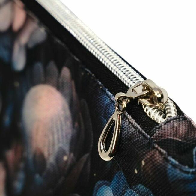 Mała Kosmetyczka Kwiaty Magiczne - 19x13x5cm Rozmiar S