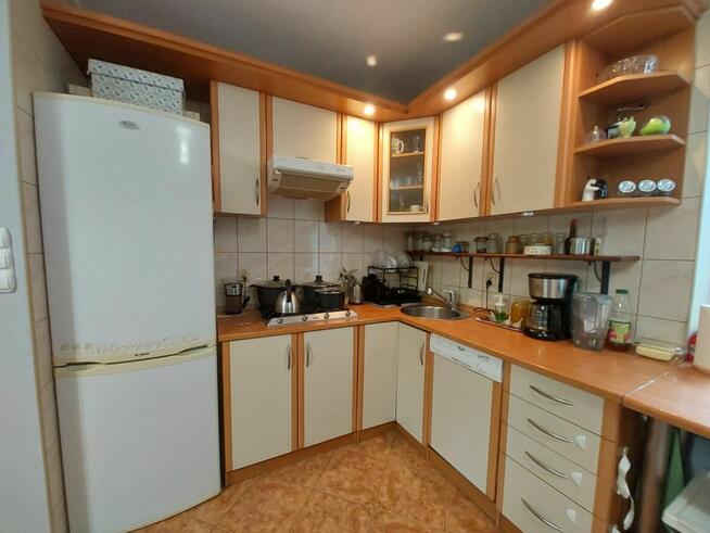 Dom Władysławów gm. Żabia Wola, Kwiatowa