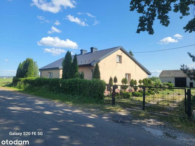 Sprzedam dom z dużą działką i budynkami gospodarczymi