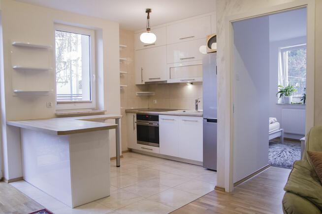 Stołeczna, centrum 3 pok 66,7 m2, cegła, dostępne 1 września