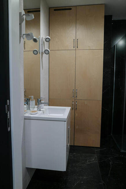 Kawalerka przy Hubalczyków, parking podziemny