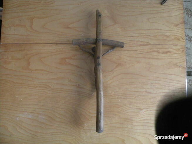 Krzyż drewniany 45x20 cm.