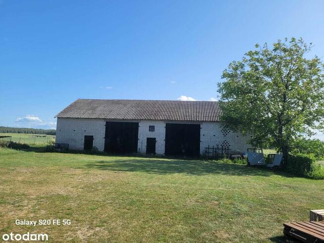 Sprzedam dom z dużą działką i budynkami gospodarczymi