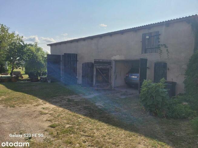 Sprzedam dom z dużą działką i budynkami gospodarczymi