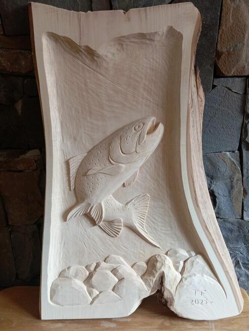 Rekodzielo rzezby z drewna lipowego