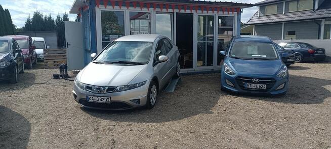 Honda Civic 1.4 benzyna 2011 Rok