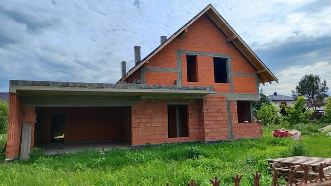 Sprzedam dom w stanie surowym z działką 1500m