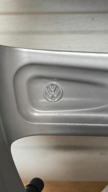Koła Vw Tiguan II III Audi Seat 17 5x112 opony 215/65/17