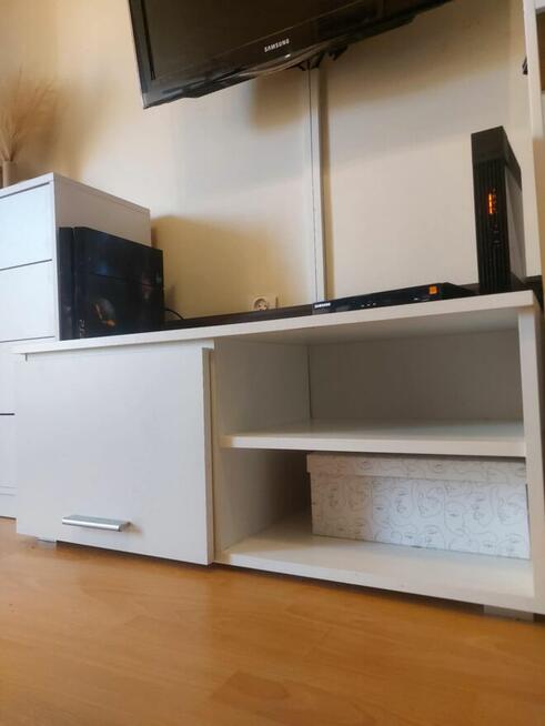 Meble pokojowe białe zestaw