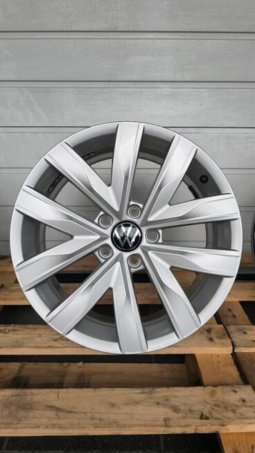 Felgi aluminiowe Vw Passat B8 Tiguan Seat Audi 17 5x112 Et3