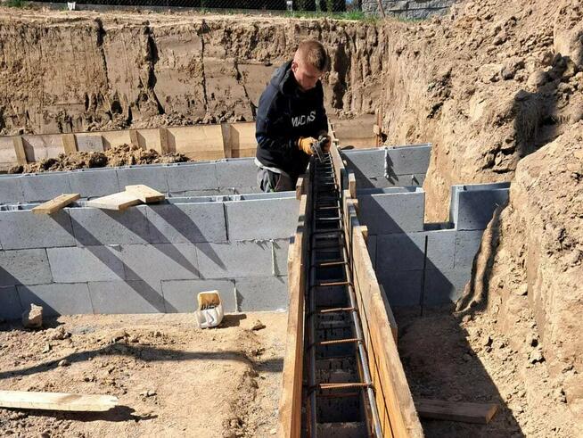 Budowa domu SSO, fundamenty, żelbety, roboty ziemne, Kraków,