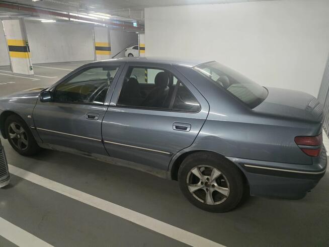 Sprzedam samochód marki Peugeot 406.