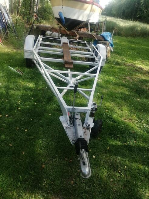 jacht typu Silhouette, stan dobry