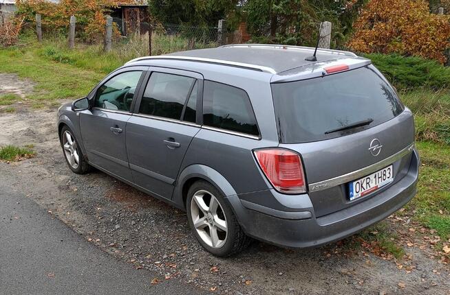 Opel Astra H 1.9 (H) 1.9 CDTI 150 KM