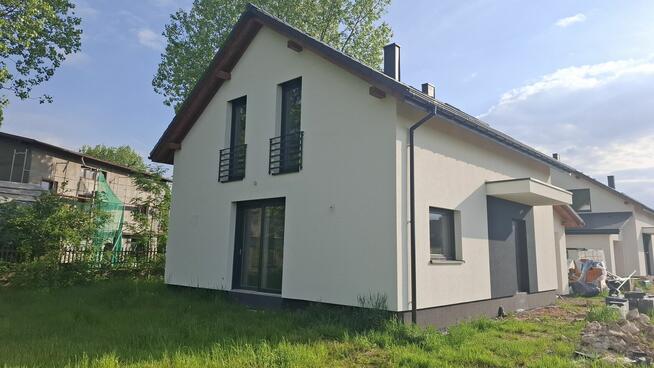 Nowe domy jednorodzinne Bielsko-Biała / Hałcnów
