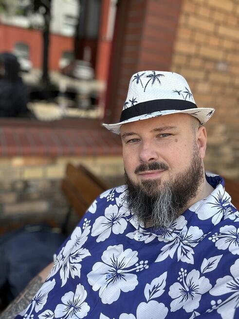 Szukam kobiety na prawdziwą relację – kawa na start?