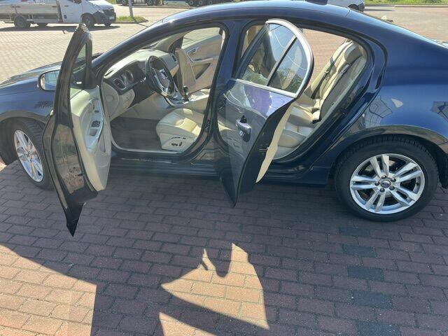 VOLVO S60 2012 rok