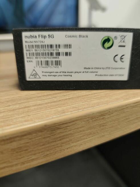 Sprzedam Nubia Flip 20/256 g na gwarancji